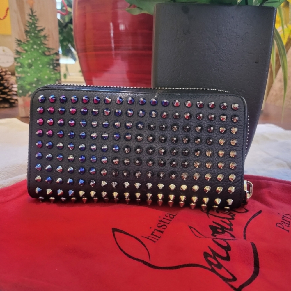 🔥Christian Louboutin Panettone Studded Wallet. Multicolor.